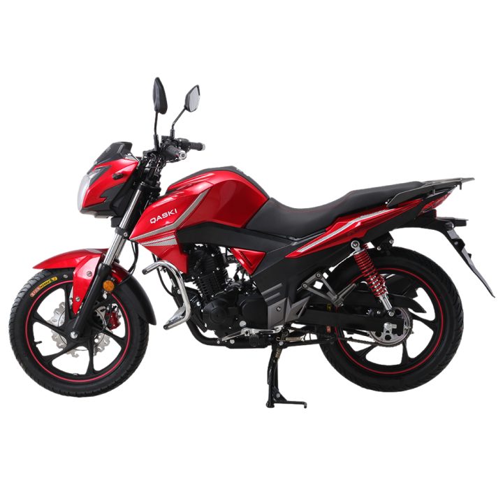 La QA183 est une moto fiable, économique et performante, parfaite pour les trajets urbains ou professionnels.